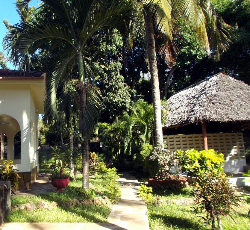 Jamboland-Diani Villa Diani Beach Exterior photo